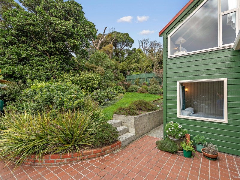 7 Indira Place, Khandallah, Wellington - Carousel 2