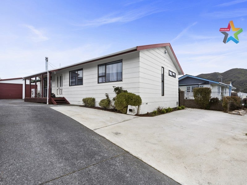 4 Stockdale Street, Wainuiomata, Lower Hutt - Carousel 15