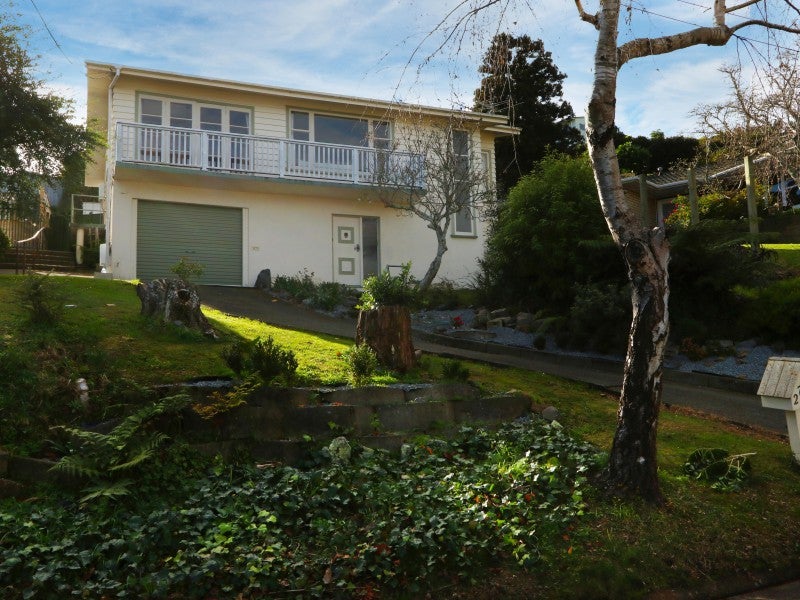 27 Tilbury Street, Fairfield, Lower Hutt - Carousel 1