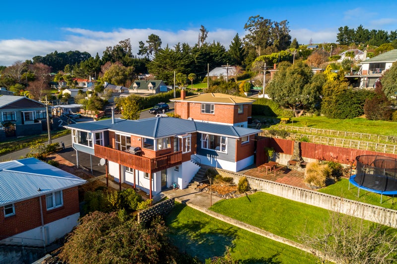 3 Owen Street, Green Island, Dunedin - Carousel 1