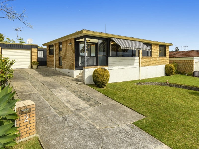 2 Clivedene Street, Matua, Tauranga - Carousel 1