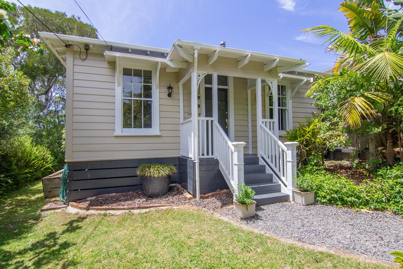 7 Miro Street, Helensville, Helensville - Carousel 2