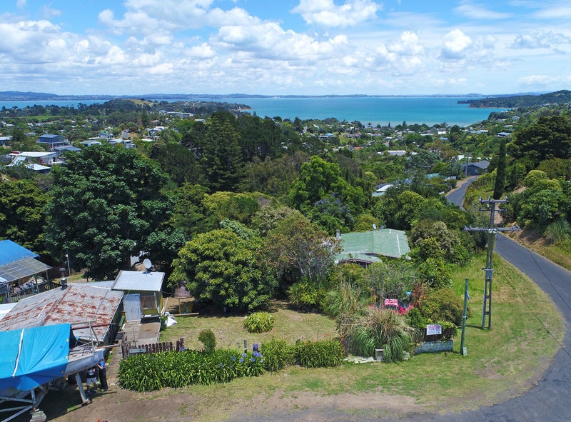 68 Pacific Parade, Surfdale, Waiheke Island - Carousel 18