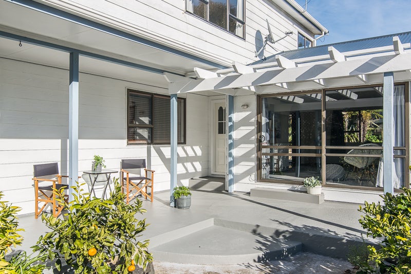 6 Rainbow Court, Raumati South, Paraparaumu - Carousel 2