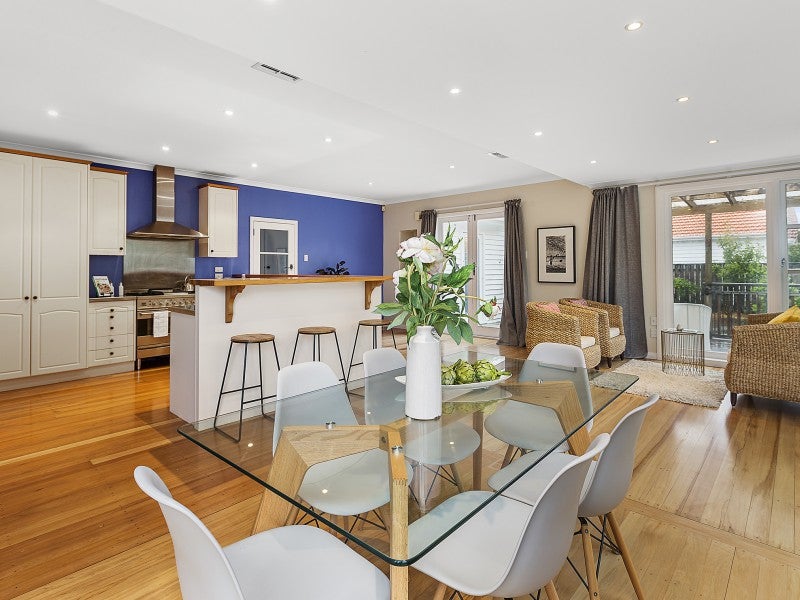 11 Homewood Avenue, Karori, Wellington - Carousel 2