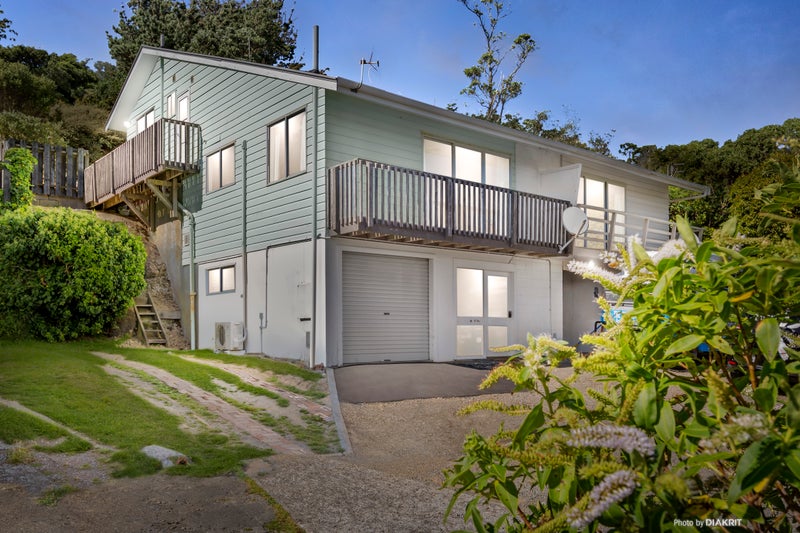 109A Fraser Avenue, Johnsonville, Wellington - Carousel 1