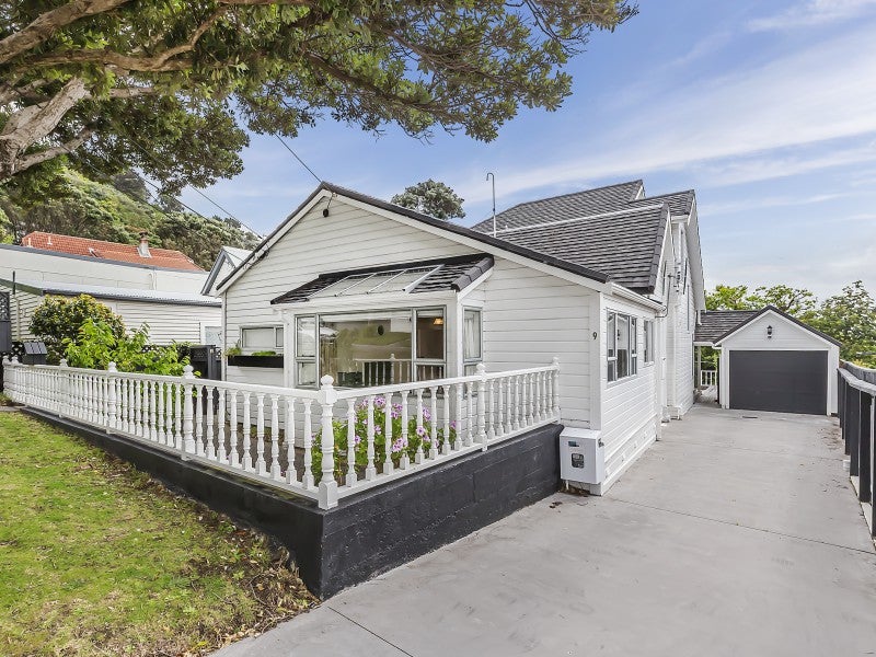 9 Burnham Street, Seatoun, Wellington - Carousel 1