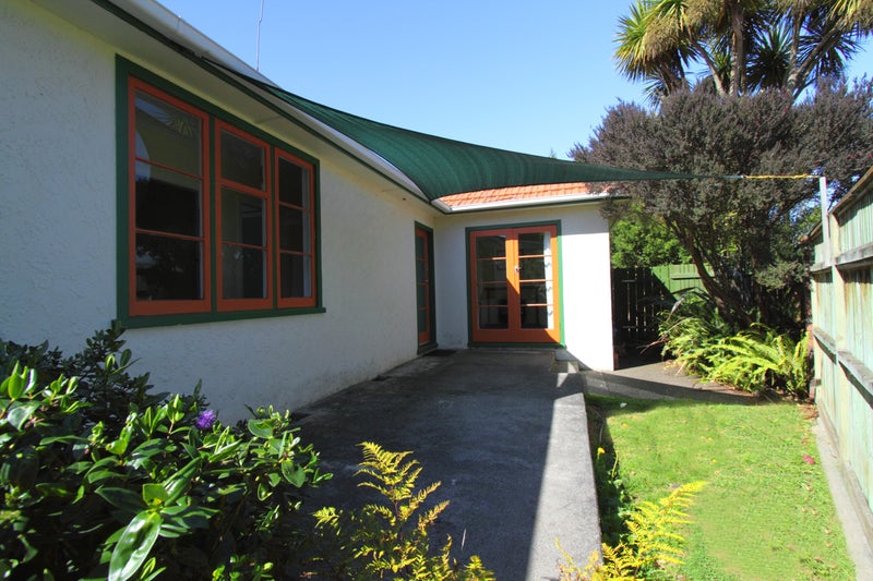 117 Ferguson Street, West End, Palmerston North - Carousel 24