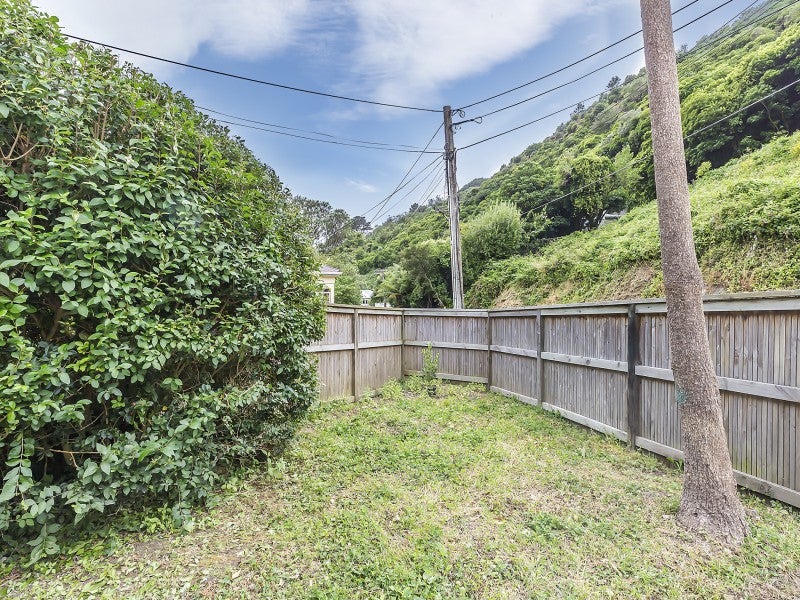 106 Holloway Road, Aro Valley, Wellington - Carousel 20