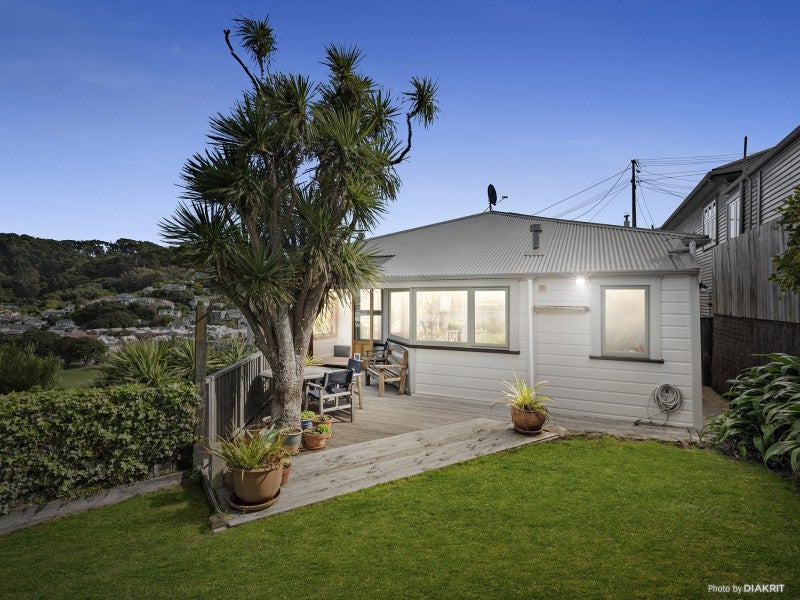 133 Overtoun Terrace, Hataitai, Wellington - Carousel 2