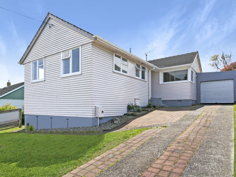 90 Cook Street, Marfell, New Plymouth - Carousel 1
