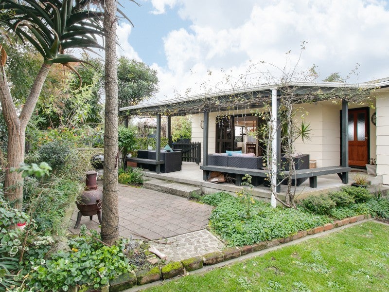3 Spriggs Crescent, Greenmeadows, Napier - Carousel 2