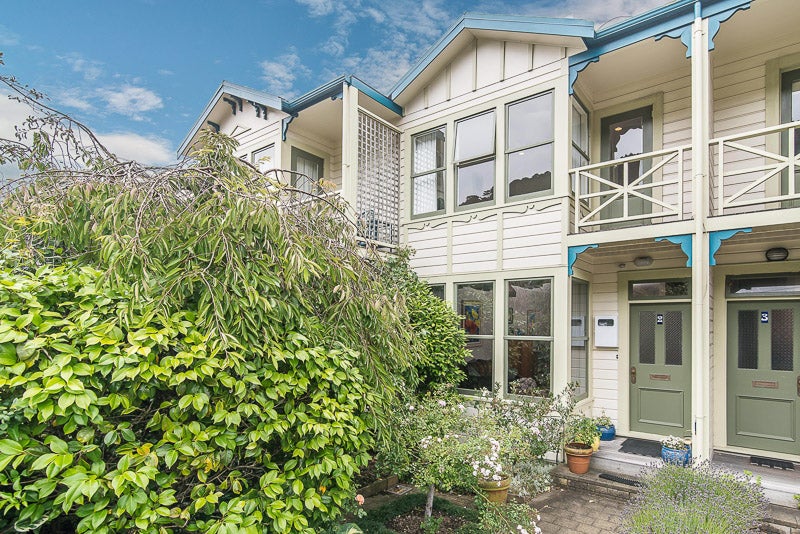 2/23 Glenbervie Terrace, Thorndon, Wellington - Carousel 1