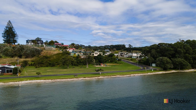 30A HARBOUR VIEW ROAD, Ongare Point, Waihi - Carousel 21