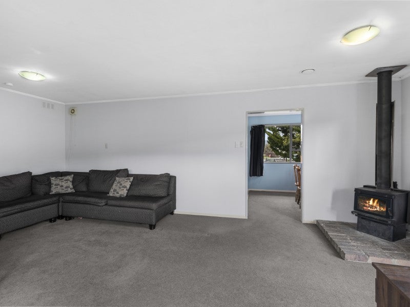 310 Wellington Road, Wainuiomata, Lower Hutt - Carousel 2