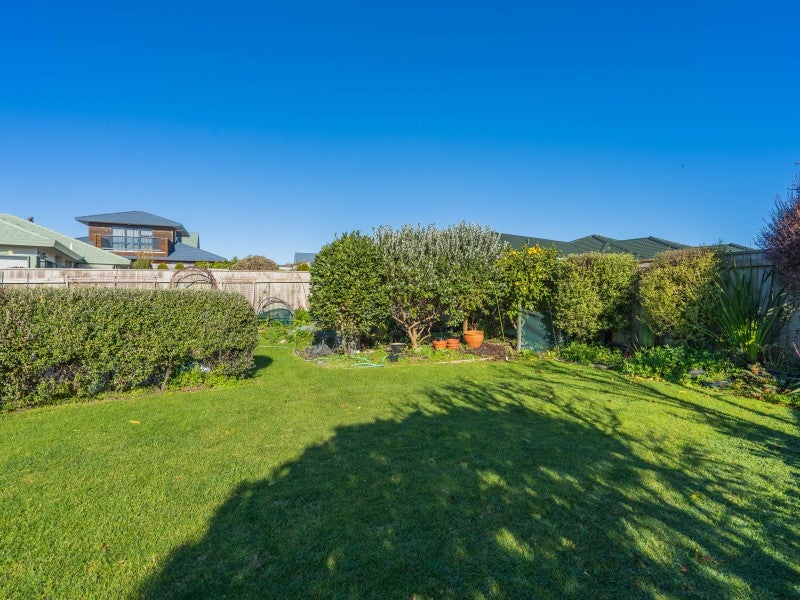 18 Barrett Drive, Waikanae Beach, Waikanae - Carousel 23
