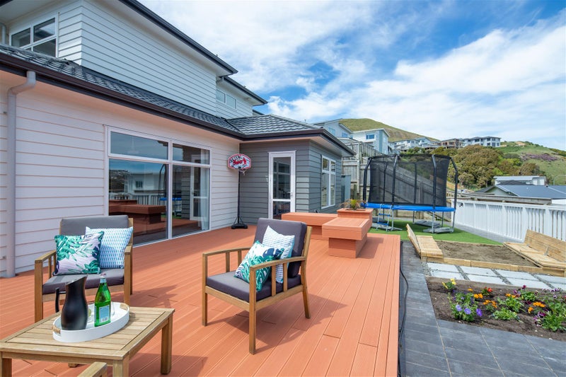 4 Crompton Avenue, Churton Park, Wellington - Carousel 21