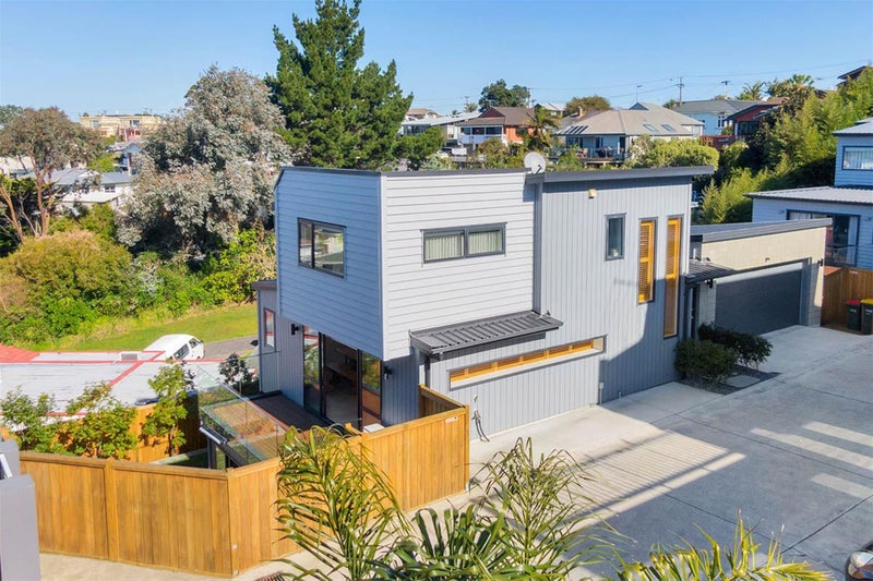 73D East Coast Road, Castor Bay, Auckland - Carousel 1