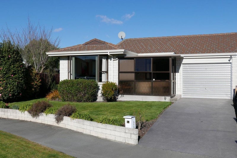 2/8 James Condon Place, Redwood, Christchurch - Carousel 1