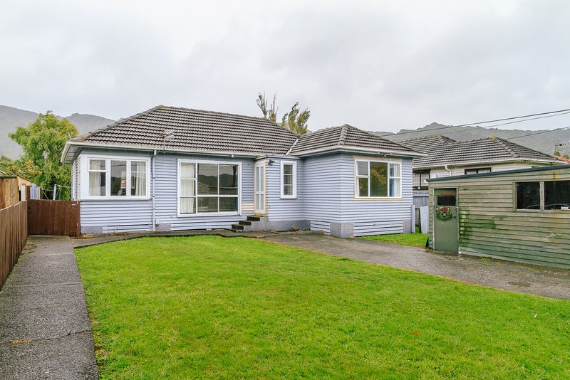 51 Totara St , Wainuiomata, WAINUIOMATA - Carousel 1