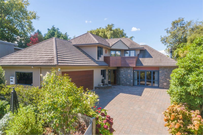 2/12 Sunset Street, Hilltop, Taupo - Carousel 1