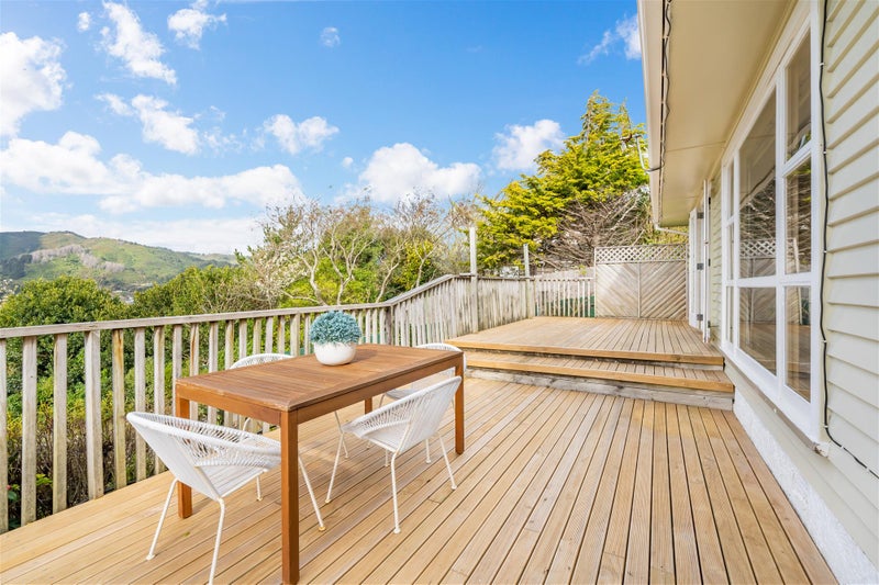 17 Davis Grove, Wainuiomata, Lower Hutt - Carousel 2