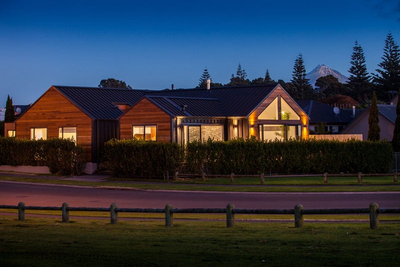 7/31 Links Drive, Waiwhakaiho, New Plymouth - Carousel 1