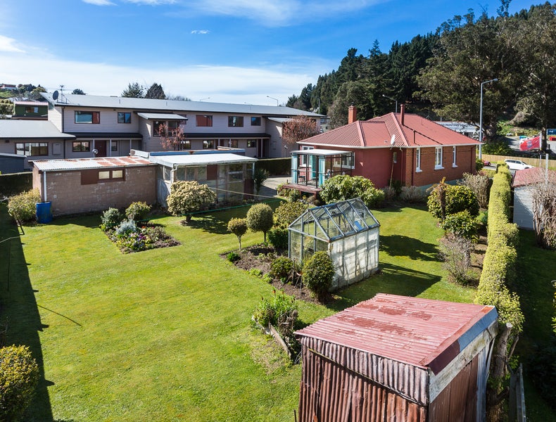 172 Kaikorai Valley Road, Bradford, Dunedin - Carousel 23