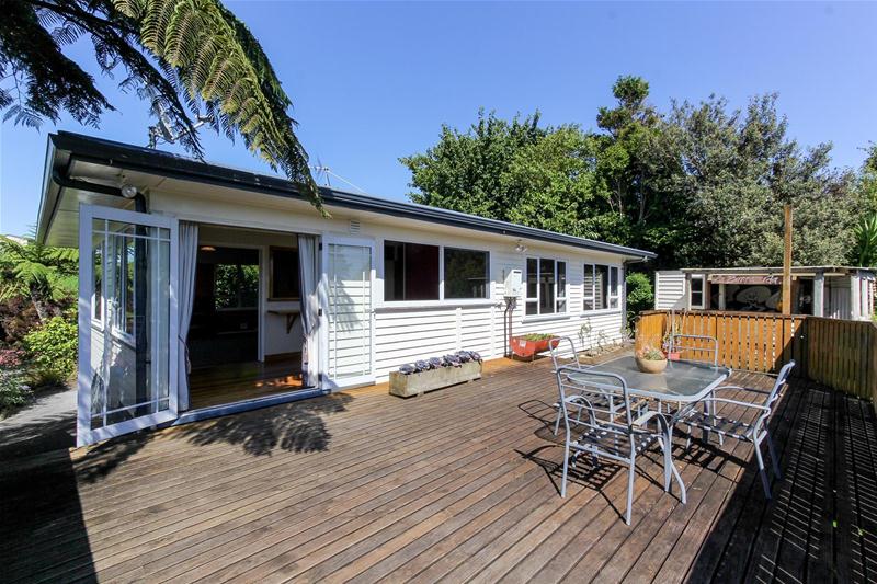 11 Fernleigh Street, Ferndale, New Plymouth - Carousel 2