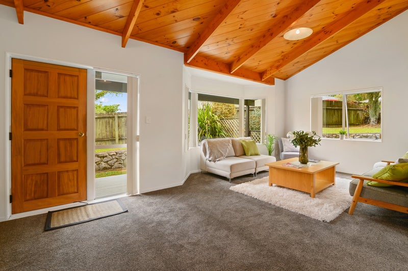 5 Barraud Place, Pukehangi, Rotorua - Carousel 2