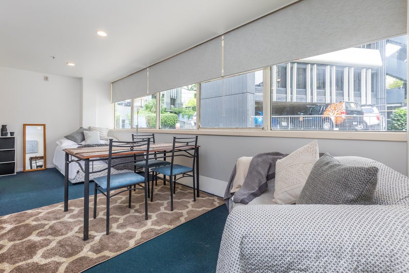 5H/2 Whitaker Place, Grafton, Auckland - Carousel 1