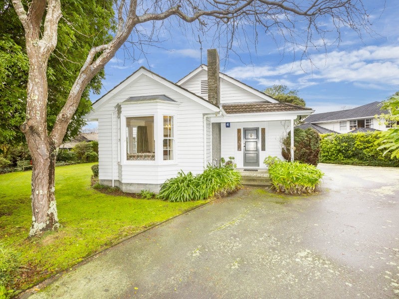 102 Barton Avenue, Heretaunga, Upper Hutt - Carousel 2