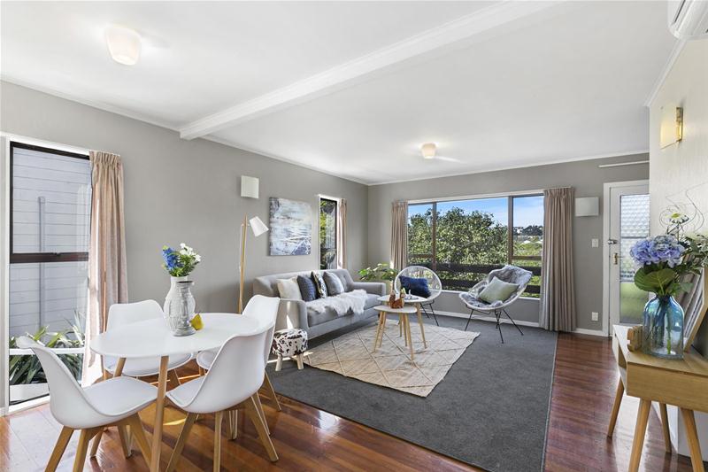 6A Stella Gr, Newlands, Wellington - Carousel 1