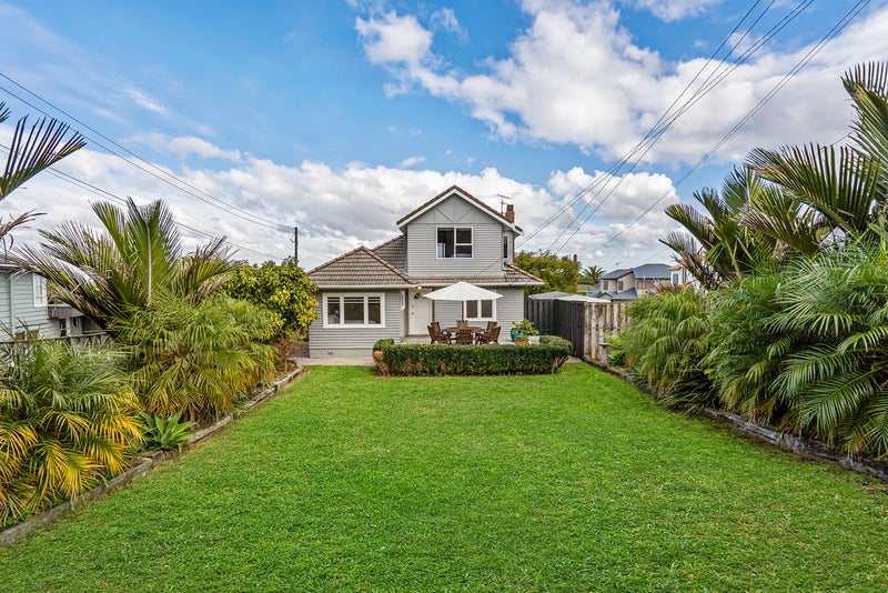94 Namata Road, One Tree Hill, Auckland - Carousel 1