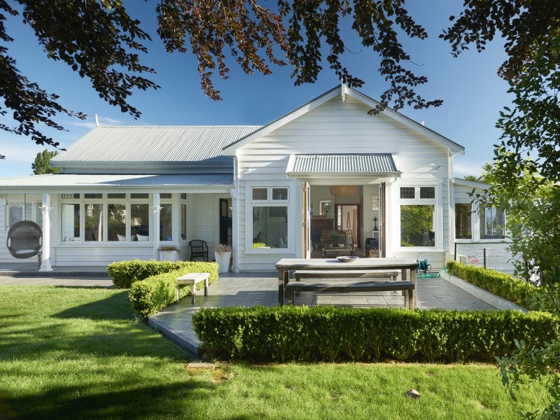 14 Selwyn Road, Hospital Hill, Napier - Carousel 1