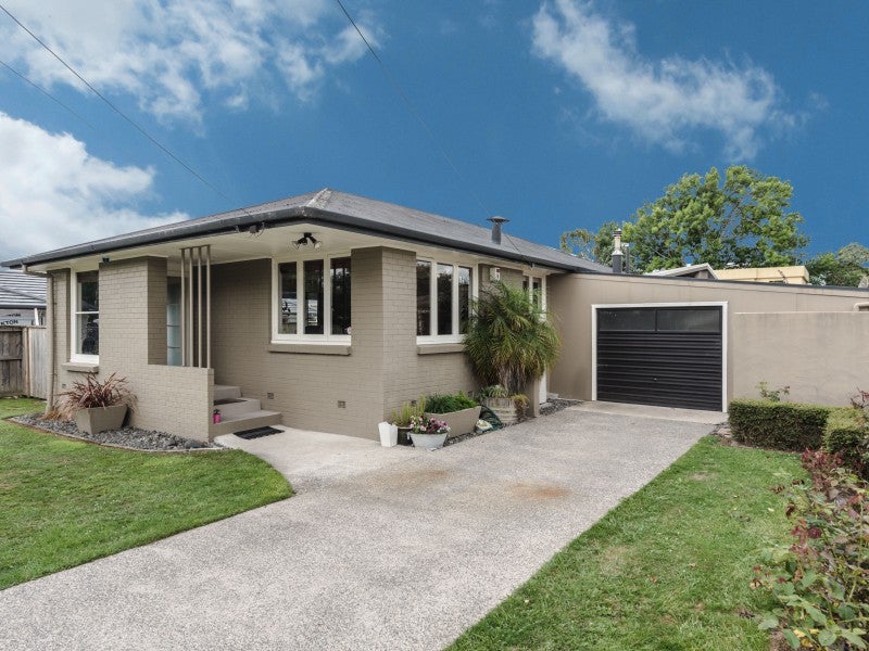 12 Cunningham Road, Beerescourt, Hamilton - Carousel 1