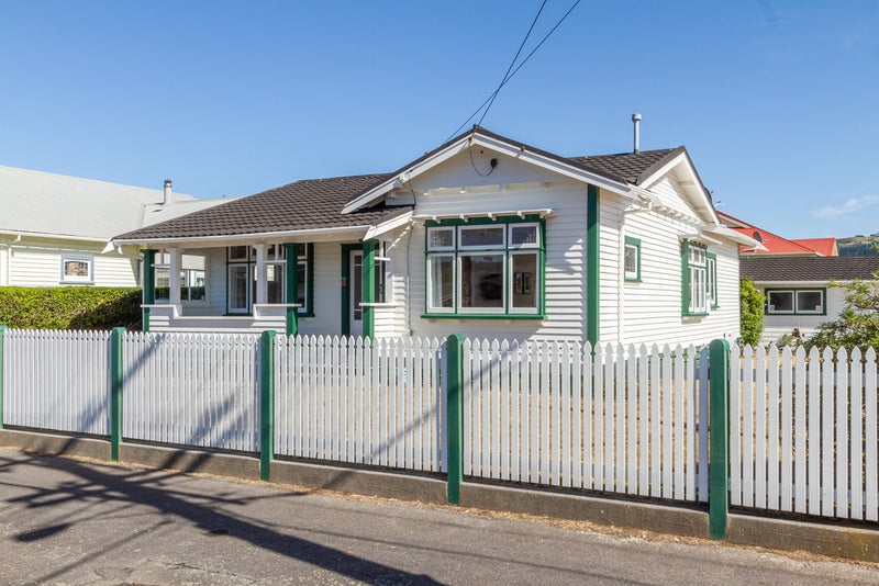 33 William Street, Petone, Lower Hutt - Carousel 2