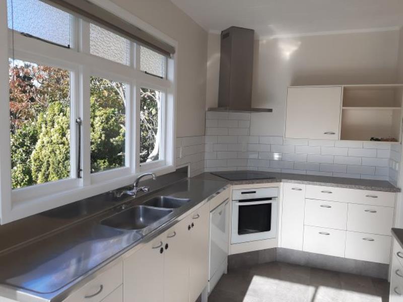 79 Carrington Street, Lower Vogeltown, New Plymouth - Carousel 1