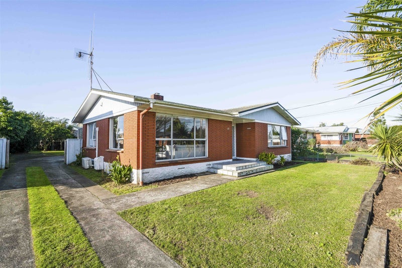 23 Chesterman Road, Riverlea, Hamilton - Carousel 1