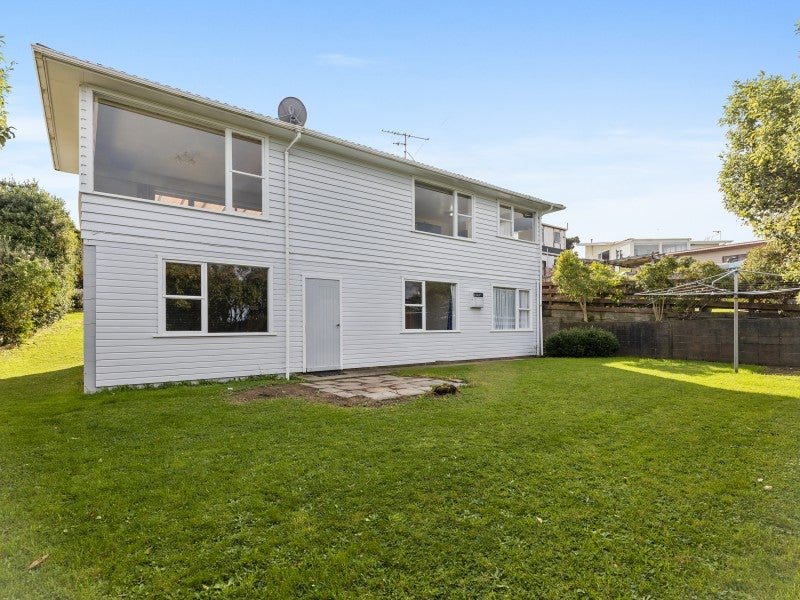9 Oakleigh Street, Maungaraki, Lower Hutt - Carousel 20