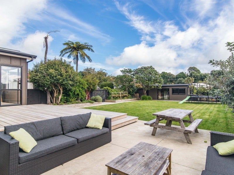 55 Alexander Road, Raumati Beach, Paraparaumu - Carousel 1