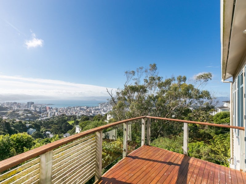 46 Apuka Street, Brooklyn, Wellington - Carousel 1