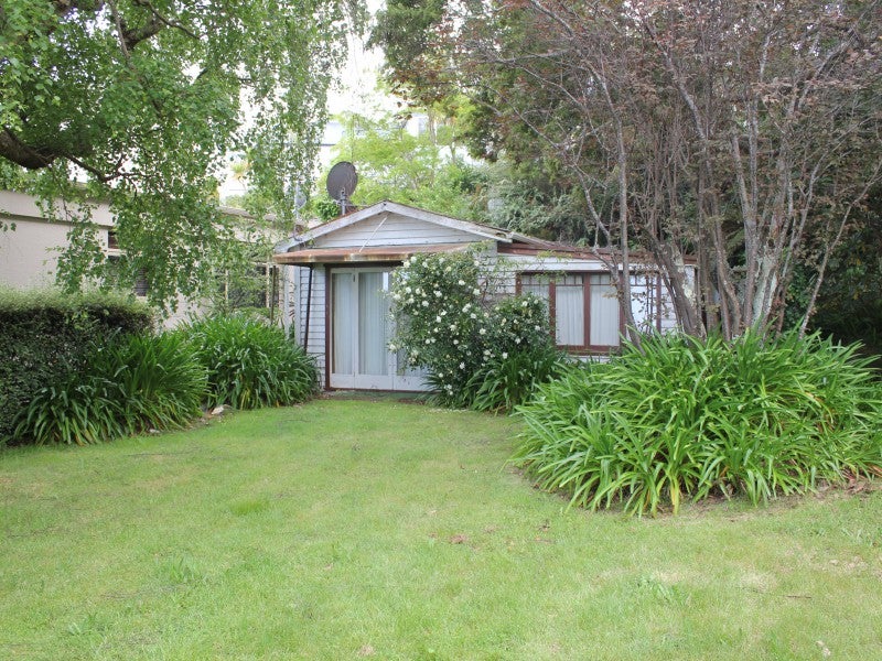 146 Lake Terrace, Taupō - Carousel 2