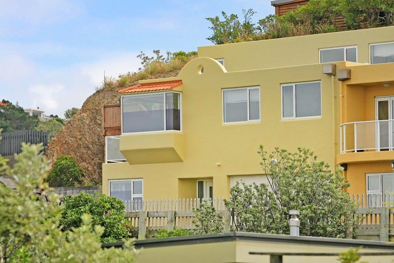 34B View Road, Houghton Bay, Wellington - Carousel 1