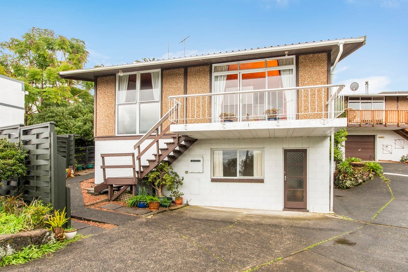 1/0 Ngatiawa Street, Onehunga, Auckland - Carousel 1