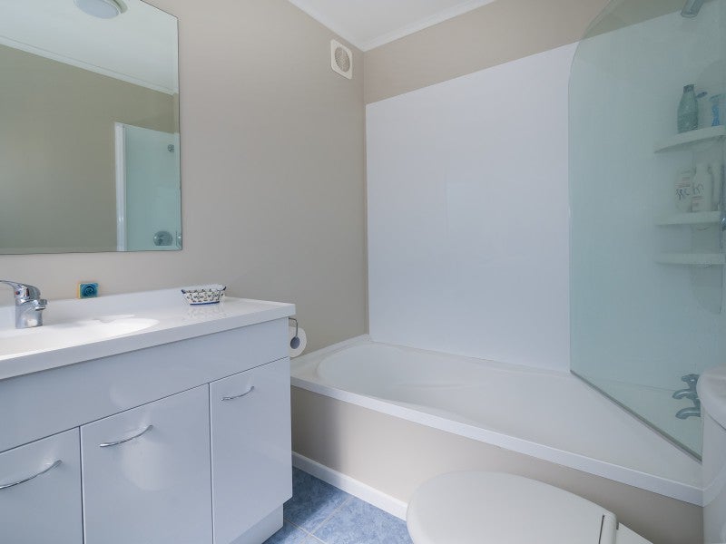 3 Church Lane, Point Howard, Lower Hutt - Carousel 17