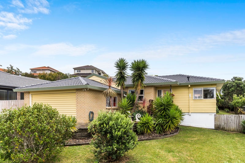 11 Castaway Place, Gulf Harbour, Whangaparaoa - Carousel 1