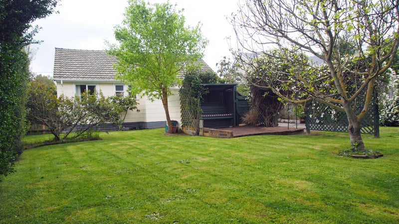 8 Flesher Avenue, Richmond, Christchurch - Carousel 1