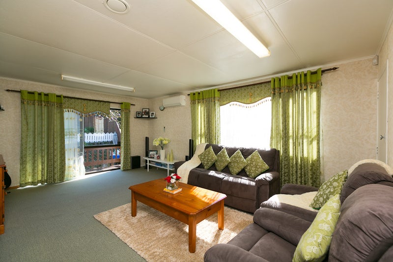 118 Pembroke Street, Westown, New Plymouth - Carousel 2