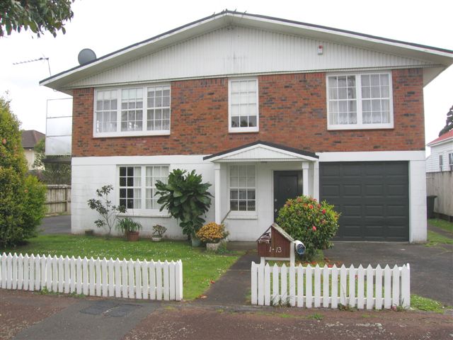 1/13 King Edward Avenue, Epsom, Auckland - Carousel 1